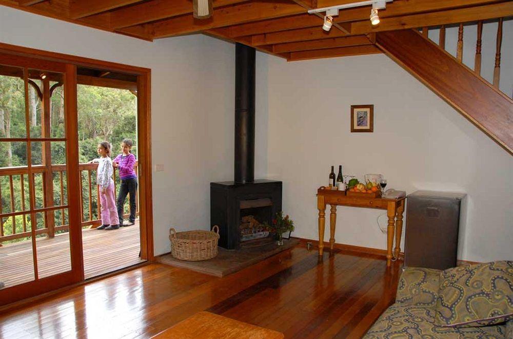 Nirvana Spiritual Retreat 글로스터 외부 사진